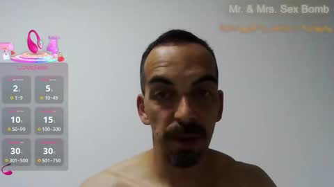 Snapshot of couple2021iam chatting on October 2025 02:21:02 AM Alone online show from October 2025 02:21:02 AM