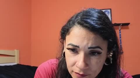 Snapshot of couple2021iam chatting on October 2025 12:33:02 AM Alone online show from October 2025 12:33:02 AM