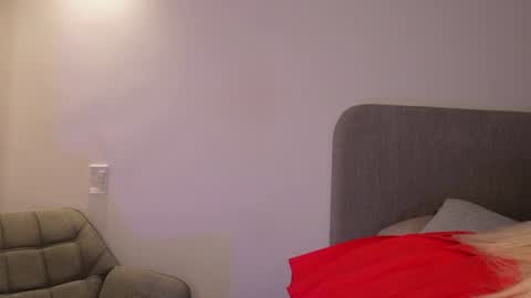 Snapshot of couple_of_your_dreams_ chatting on June 2026 11:20:01 AM Kay online show from June 2026 11:20:01 AM
