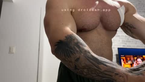couplemuscle40 online show from November 2025 09:59:01 PM