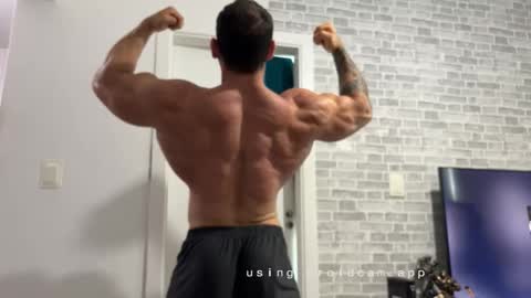 couplemuscle40 online show from December 2025 05:32:01 PM