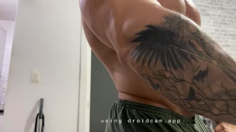 couplemuscle40 online show from February 2026 03:23:02 PM