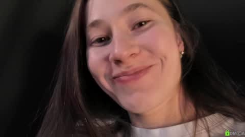 Snapshot of courtney_luv chatting on February 2026 01:33:02 PM Im Courtney Nice to meet youFollow meInstagram courtneyluv778 online show from February 2026 01:33:02 PM