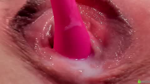 Snapshot of courtney_luv chatting on March 2026 03:16:01 PM Im Courtney Nice to meet youFollow meInstagram courtneyluv778 online show from March 2026 03:16:01 PM