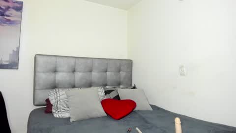 cozy_sunset online show from June 2026 02:28:01 PM