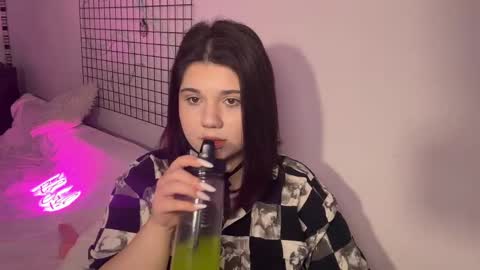 Snapshot of cozypeony chatting on April 2026 10:23:01 AM Cozy online show from April 2026 10:23:01 AM