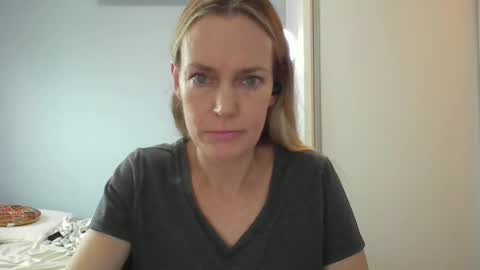 Anny online show from February 2026 10:43:01 AM