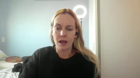 Snapshot of crazyanny chatting on June 2026 10:49:01 AM Anny online show from June 2026 10:49:01 AM