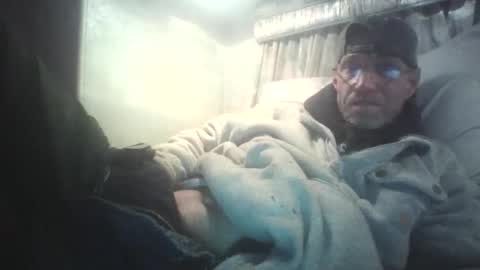 Snapshot of crazybuilder1 chatting on November 2025 02:48:02 AM crazybuilder1 online show from November 2025 02:48:02 AM