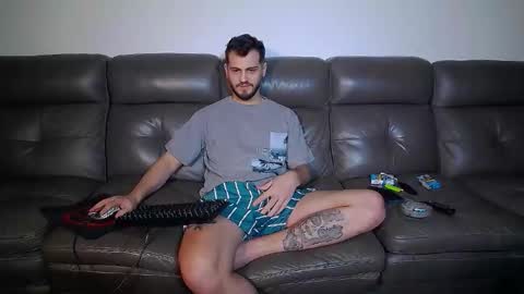 Crazy online show from March 2026 04:00:01 PM