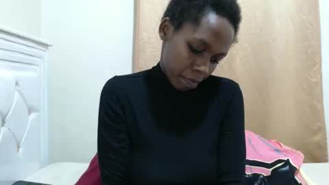 Ebonie online show from September 2025 07:41:02 PM