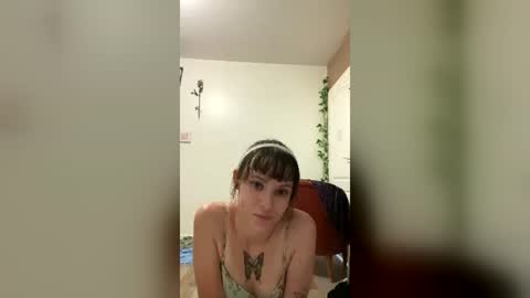 crazymolly333 online show from July 2026 03:48:02 PM