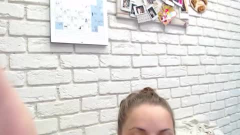 Crazyy Girl  online show from February 2026 07:51:02 AM