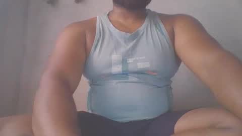 crazzy_booy online show from May 2026 06:32:03 AM