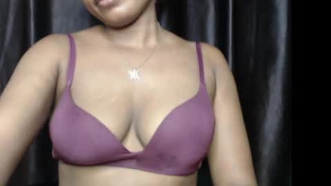 venessa online show from May 2026 09:26:02 AM