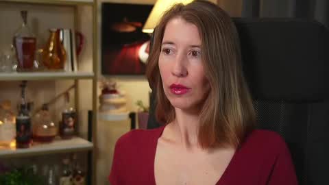 Quinn de la Creme online show from October 2025 05:43:01 PM