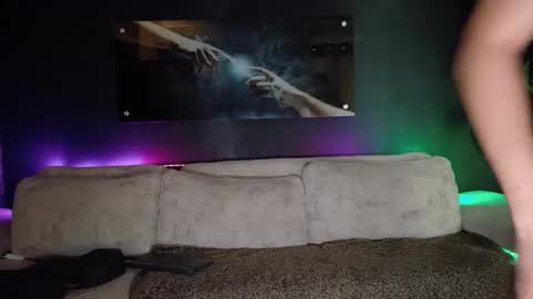 CRHISTIAN online show from April 2026 03:48:02 PM