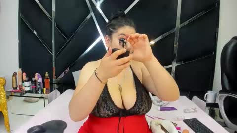 Criistaal   online show from May 2026 04:18:01 AM