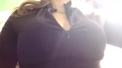 crisshantall online show from August 2026 08:41:02 PM