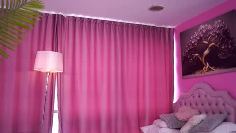 Crissy online show from March 2026 11:26:02 AM