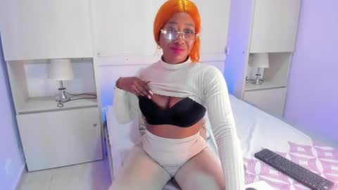 cristalbennet online show from July 2026 07:35:02 PM