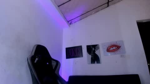 cristal miller online show from March 2026 03:06:01 PM