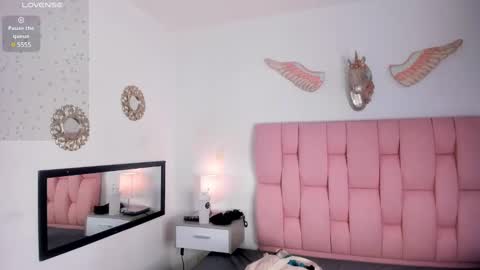 cristal online show from February 2025 12:37:01 PM