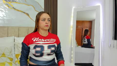 cristal walker online show from March 2026 10:32:02 AM