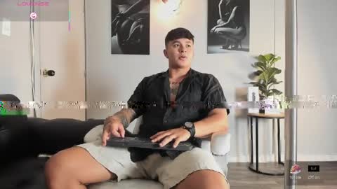 Cristopher online show from April 2026 01:15:01 PM