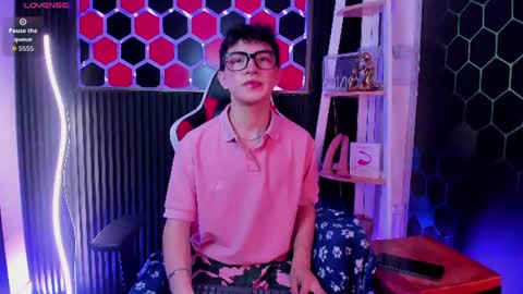 Cristopher  online show from June 2026 08:36:01 PM