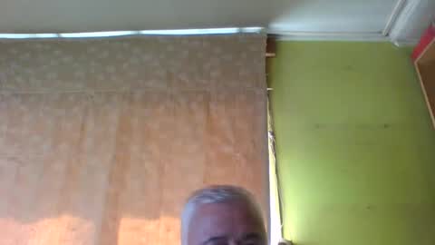 crmperez online show from March 2026 06:12:02 PM