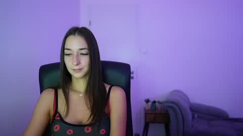 Crystalbrunette18 online show from June 2026 05:26:02 PM