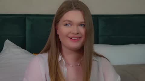 Crystal online show from April 2026 12:40:02 PM