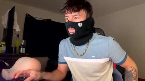 Snapshot of cubanodaddy chatting on January 2025 03:45:02 AM cubanodaddy online show from January 2025 03:45:02 AM