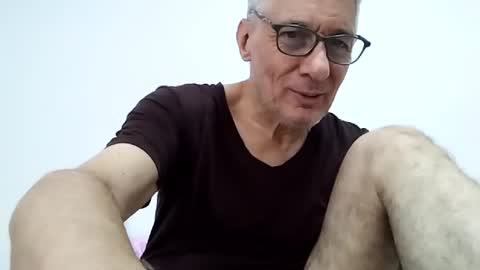 Snapshot of cucaio18 chatting on June 2026 01:48:01 AM BIG UNCUT HARD COCK online show from June 2026 01:48:01 AM