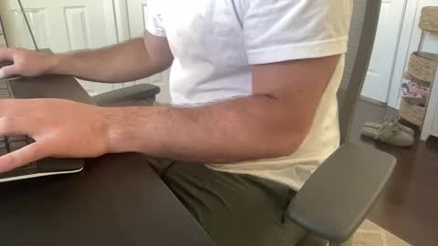 cuckgriff23 online show from March 2026 02:17:01 PM