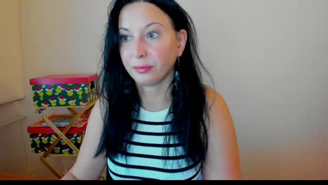 Snapshot of cuckqueenxxl chatting on July 2026 12:51:02 PM HELEN online show from July 2026 12:51:02 PM