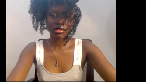 sophie online show from April 2026 07:55:01 AM