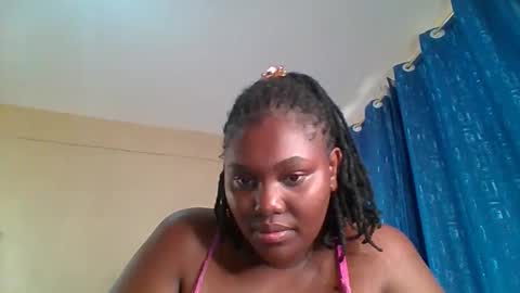 Snapshot of cupidcurvygirl26 chatting on October 2025 06:13:02 AM sweetpearl online show from October 2025 06:13:02 AM