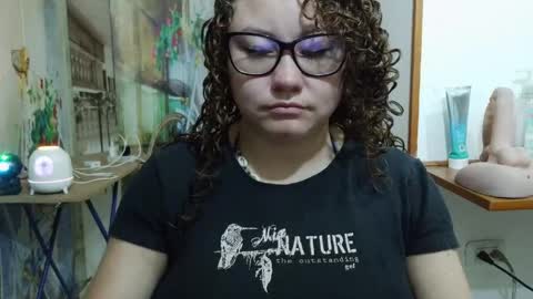 Snapshot of curly_greeneyed chatting on May 2026 02:08:01 AM Vannesa online show from May 2026 02:08:01 AM