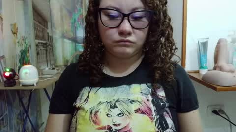 Snapshot of curly_greeneyed chatting on May 2026 03:24:01 AM Vannesa online show from May 2026 03:24:01 AM