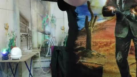Snapshot of curly_greeneyed chatting on May 2026 04:50:01 AM Vannesa online show from May 2026 04:50:01 AM