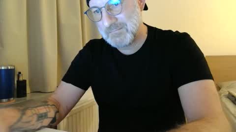 Curman85 online show from March 2026 11:41:01 PM