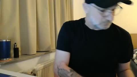 Curman85 online show from March 2026 10:21:02 PM