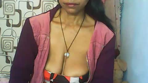 Snapshot of cute_moll chatting on July 2026 08:20:01 AM murielle online show from July 2026 08:20:01 AM