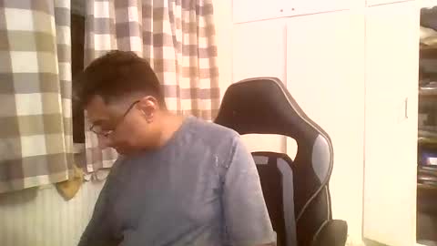 fuktoiboi online show from May 2026 10:59:02 PM