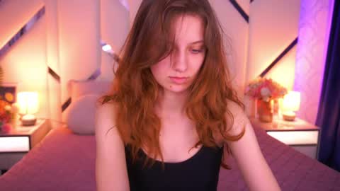 Foxy online show from April 2026 01:42:02 PM