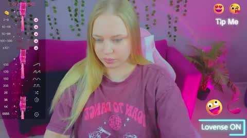 Snapshot of cutefever chatting on April 2026 01:05:01 AM Amyy online show from April 2026 01:05:01 AM