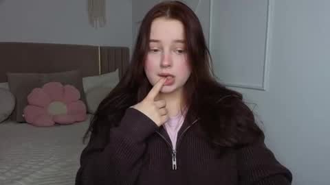 Nika  online show from February 2026 01:58:01 PM