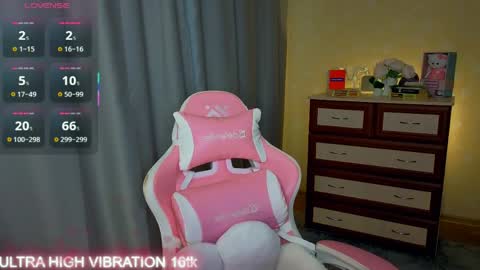 Snapshot of cutie_mili chatting on June 2026 12:52:02 PM mili online show from June 2026 12:52:02 PM